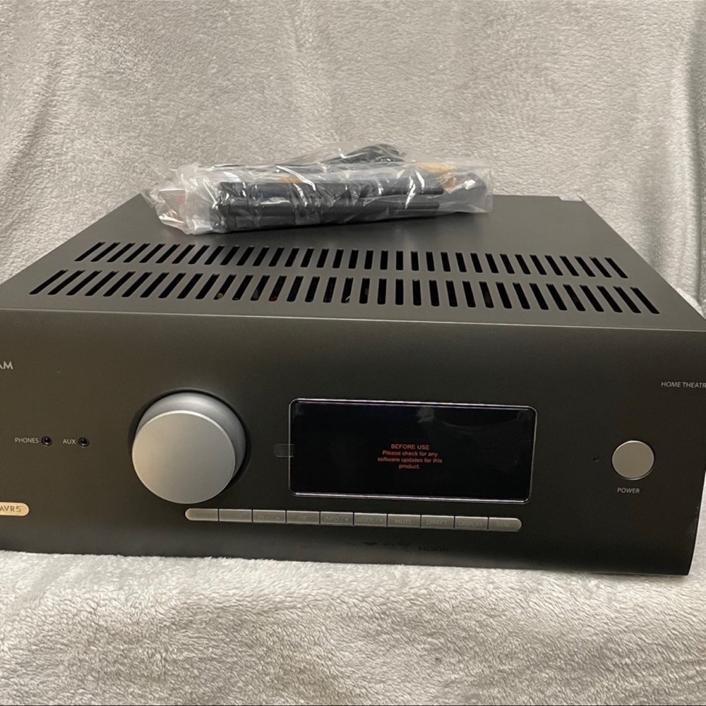 ARCAM AVR5 HOME THEATRE RECEIVER